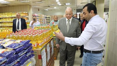 محافظ القاهرة يتابع مبادرة خفض الأسعار بالأسواق