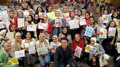 عميدة ألسن عين شمس تستقبل الفنان الكوري العالمي كانج إيك جونج