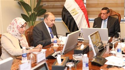 وزير التنمية المحلية: حريصون على الاستجابة السريعة لشكاوى المواطنين