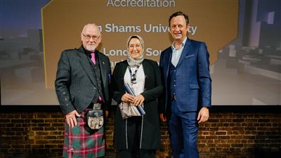 جامعة عين شمس تتسلم شهادة الاعتماد الدولي لبرنامج العمارة والعمران البيئي بكلية الهندسة