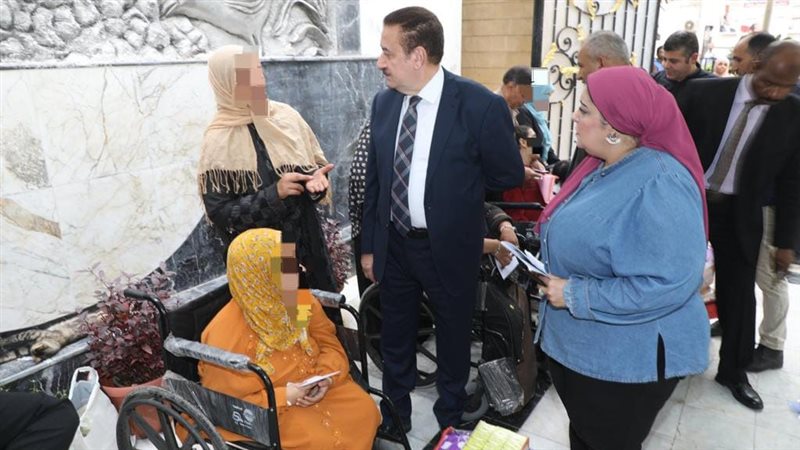 محافظ المنوفية خلال