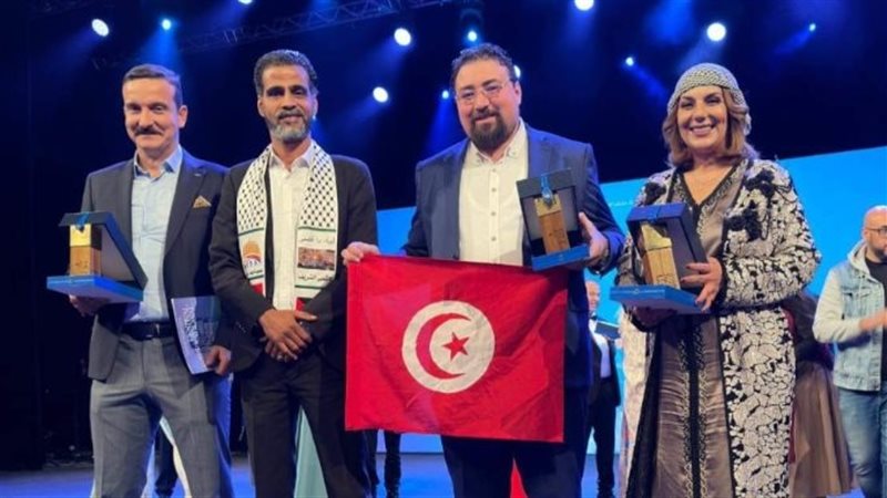 كل سنة مرة،فيتو