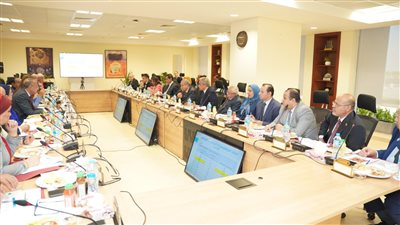 رفع الحد الأدنى للأجور للعاملين بالقطاع الخاص إلى 3500 جنيه، وعلاوة دورية 200 جنيه