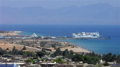 سقوط مقذوف في مدينة نويبع (فيديو) 