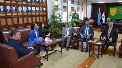 جامعة الإسكندرية تستقبل نائب رئيس جامعة شيكاغو الأمريكية