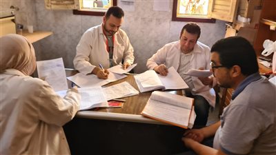 الكشف على 1314 مواطنا في قافلة طبية مجانية بالبحيرة (صور) 