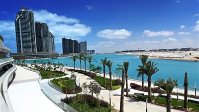 مدينة العلمين الجديدة تستقبل وفدًا من الجامعة الألمانية لتفقد مشروعاتها