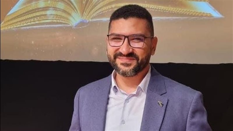 الروائى الشاب رامي