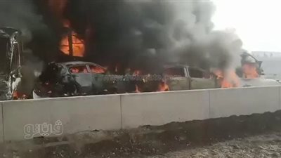 إخماد حريق نشب في 6 سيارات على طريق الإسكندرية الصحراوي (صور) 