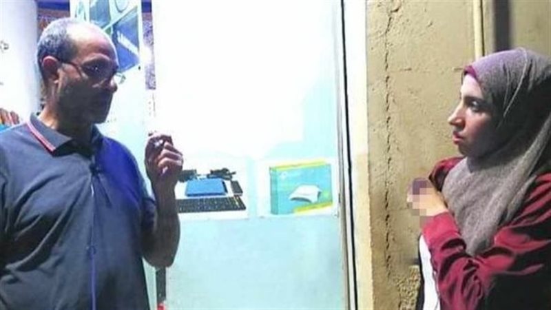 محررة فيتو مع مدرس