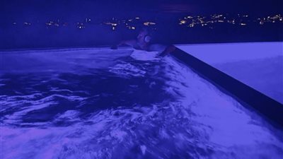 قبل أيام من رحيله، ماثيو بيري ينشر صورة موقع وفاته 