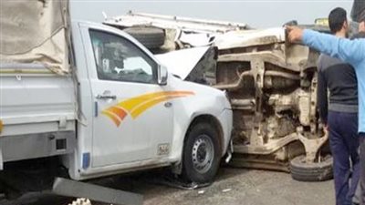 إصابة 7 أشخاص في اصطدام ميكروباص بحاجز خرساني بمحور 26 يوليو