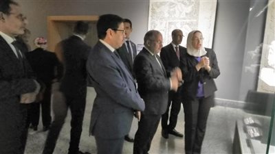 وفد من موريتانيا يزور المتحف اليوناني الروماني بالإسكندرية