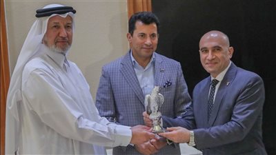 أشرف صبحي يلتقي رؤساء الاتحاد الدولي والإفريقي والآسيوي والعربي لرفع الأثقال