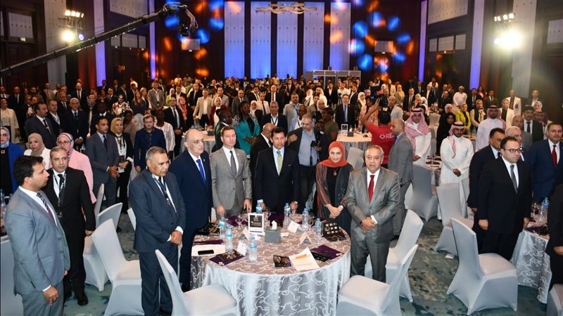 أشرف صبحي يفتتح الملتقى