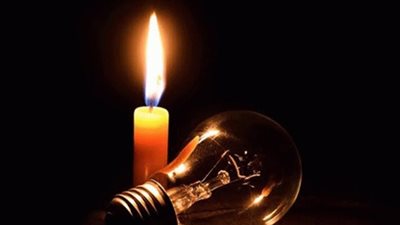 خبير تربوي يقدم إرشادات لتنظيم وقت الطلاب أثناء فترات انقطاع الكهرباء