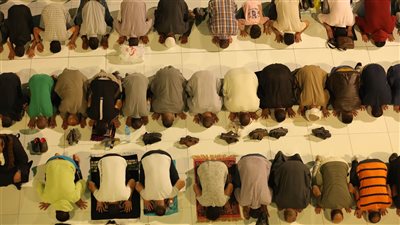 مواقيت الصلاة اليوم، موعد أذان العشاء اليوم الخميس 2 - 11 - 2023 في القاهرة والمحافظات 