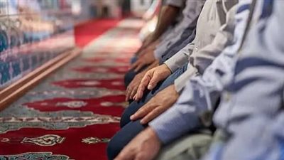 حكم الإسراع في الصلاة والضابط الذي يؤثر في صحتها؟ الإفتاء تجيب