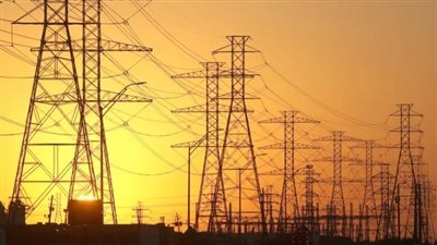 الحكومة تكشف عن خطة جديدة بشأن انقطاع الكهرباء الفترة المقبلة