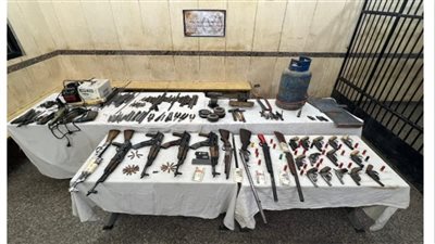 العثور على 23 قطعة سلاح داخل شقة بأسيوط