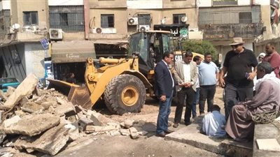 محافظ المنيا يتابع تنفيذ أعمال رصف الطرق بالمراكز ضمن الخطة الاستثمارية