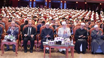 رئيس جامعة الأزهر يشارك في تخريج الوافدين (دفعة شهداء غزة)