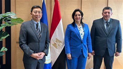 نائب وزير السياحة تلتقي سفير سنغافورة لبحث التعاون