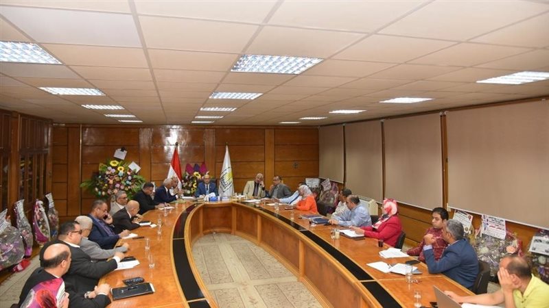 مجلس جامعة أسيوط،