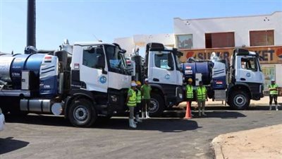 انتشار معدات شركات الصرف الصحي بالقاهرة والجيزة والإسكندرية مع تحذيرات الأرصاد الجوية