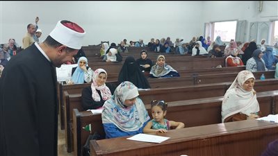 مدير الجامع الأزهر يوجه بتسهيل الإجراءات أمام الدارسين باختبارات الأروقة بالقاهرة 