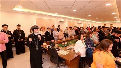 لجنة الأسرة بالكنيسة الأرثوذكسية تناقش مشاكل المتزوجين
