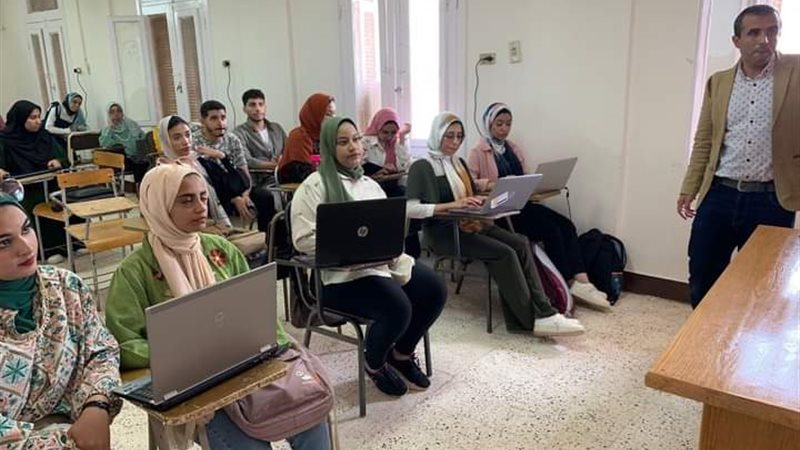 جانب من الدورة التدريبية،