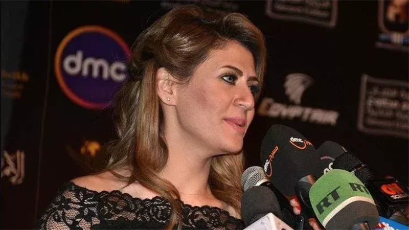 سارة حسن، فيتو