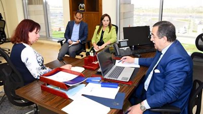 سها جندي: حريصون على التواصل الدائم مع أبنائنا الدارسين بالخارج وحل ما يواجههم من عقبات