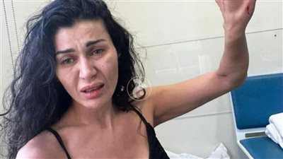 نادين الراسي بعد تعرضها للضرب من قبل شقيقها: الله هو العدل