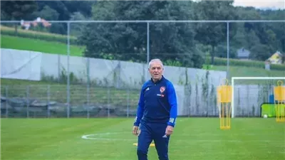 الدوري الافريقي، كولر يسعى إلى فك عقدة الفوز على صن داونز