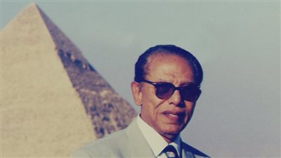 قصة خطاب أسامة الباز الذي أدخل مصطفى محمود في حالة اكتئاب