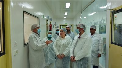 وزارة العمل: التفتيش على منشآت ذات كثافة عمالية للتأكد من تنفيذ القانون بالإسماعيلية 