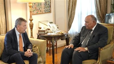 سامح شكري يلتقي المفوض العام للأونروا للتشاور بشأن الوضع في غزة
