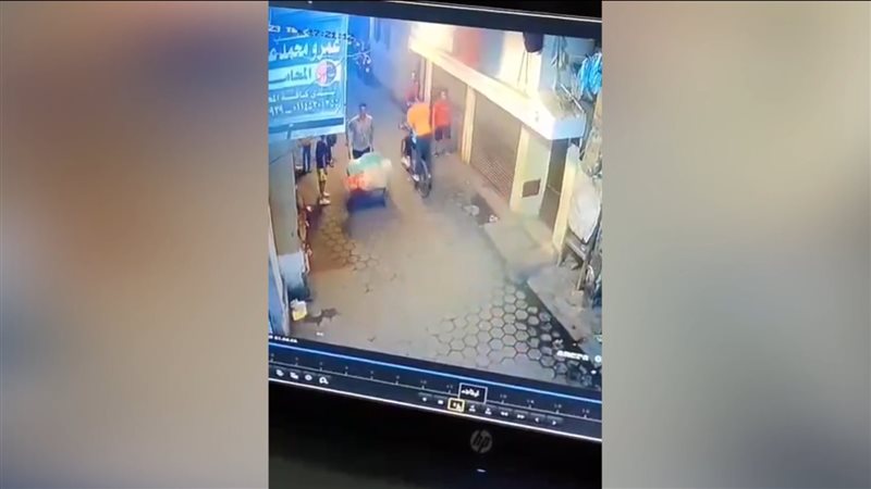  حمل المتهم لجثة