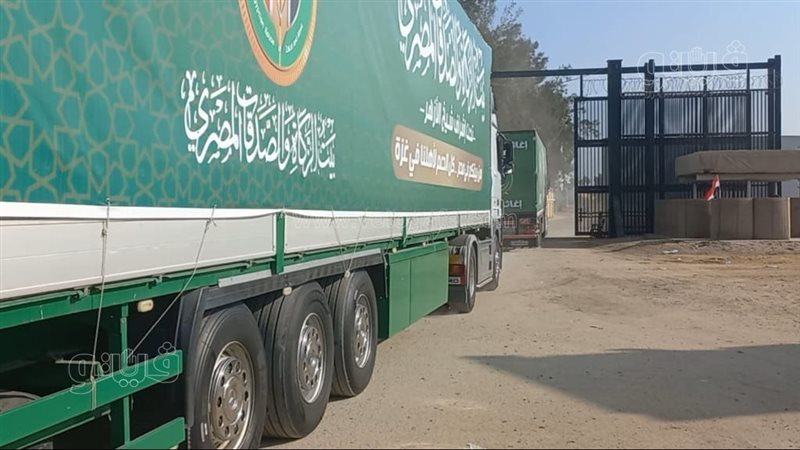 عبور 60 شاحنة، فيتو