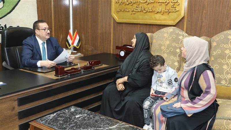 محافظ المنوفية خلال