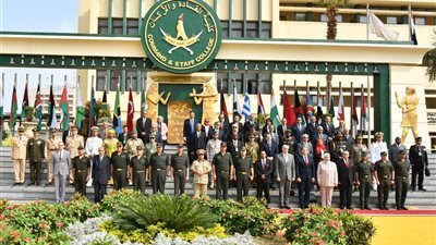 كلية القادة والأركان تنظم فعاليات اليوم الوطني لمصر ودول الدارسين الوافدين