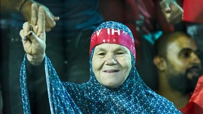 الدوري الإفريقي،  عجوز تدعم الأهلي وفلسطين في لقاء صن داونز