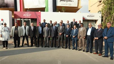 حملة السيسي الانتخابية تستقبل وفدًا من نقابة العاملين بالتعليم