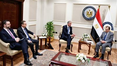 الملا يستقبل رئيس دبلوماسية المناخ بالخارجية الألمانية لبحث تعزيز سبل التعاون