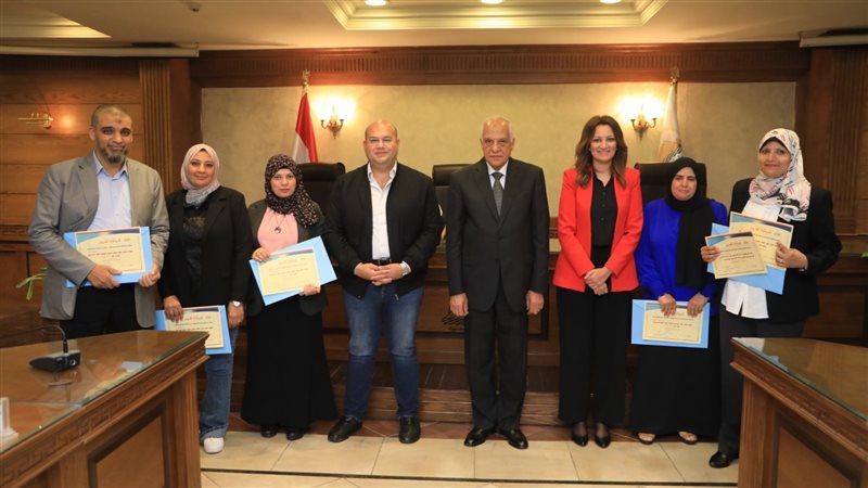 محافظ الجيزة يكرم