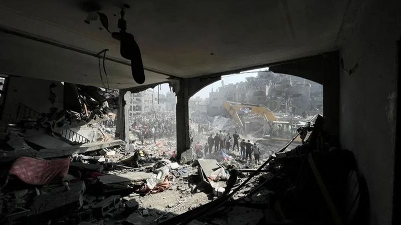 آثار القصف الإسرائيلي
