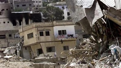 بالتكبيرات والأغاني الوطنية، إطلاق نار وإلقاء عبوات يدوية على قوات الاحتلال في جنين (فيديو)