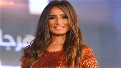  الفنانة زينة: يزعجنى الحديث عن مكان اسمى على التتر.. ورفضت أعمالا بسبب هذا الأمر (حوار)